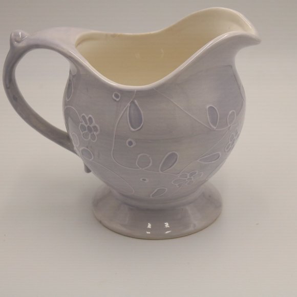 A sauce boat, gravy boat, or saucière light blue - Picture 8 of 10